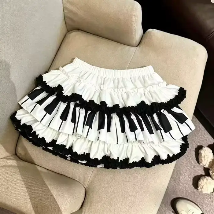 Mini-jupe Y2K imprimée noir et blanc pour femme