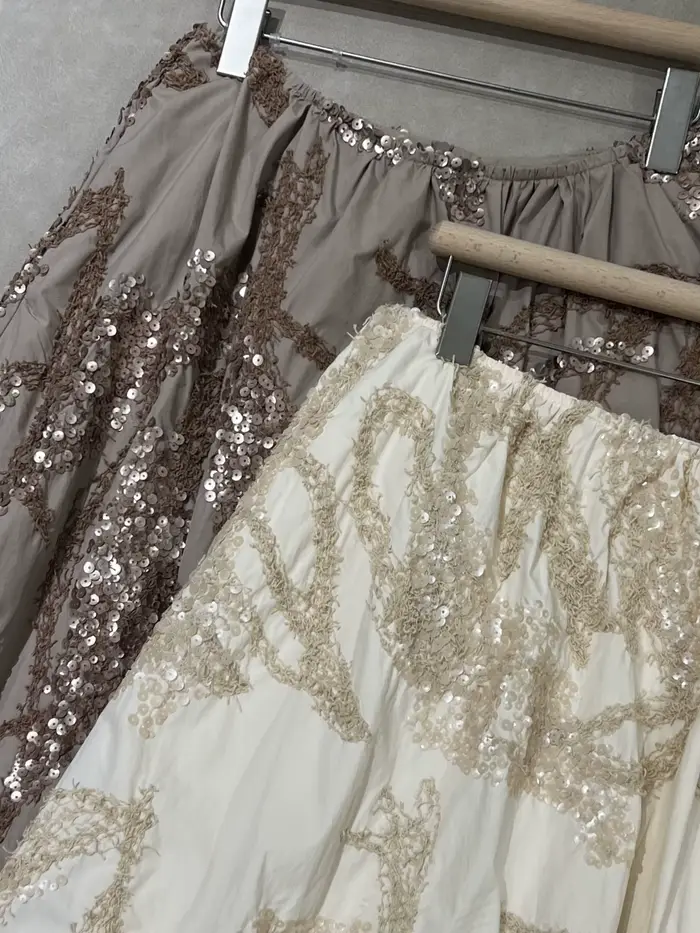 Jupe en coton taille haute pour femme avec embellissement de sequins élaborés