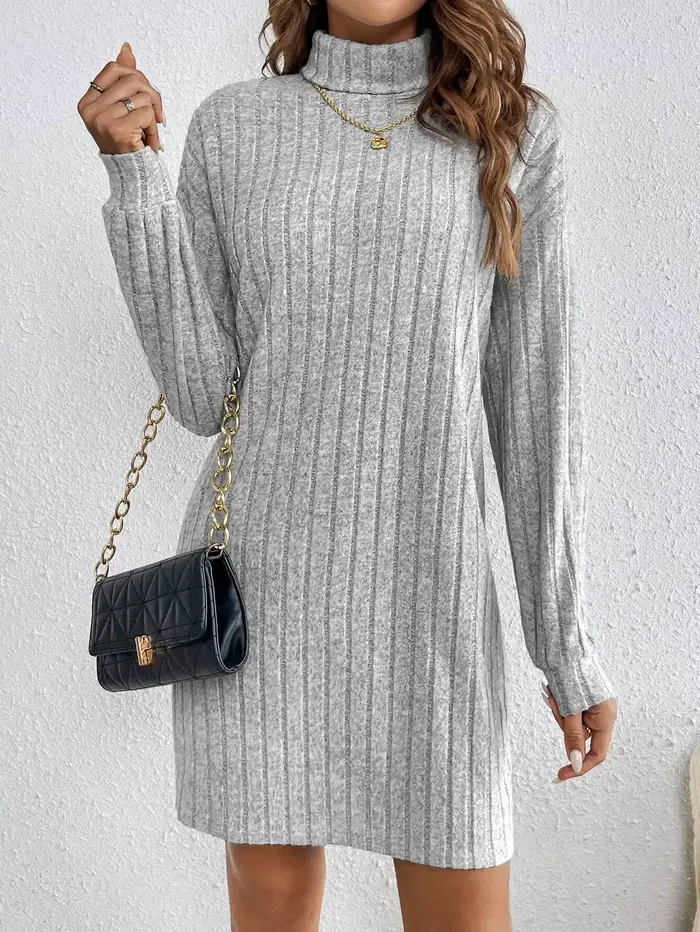 Essentiel pour l'automne et l'hiver! Jupe slim en tricot à col haut avec une conception de rainure q