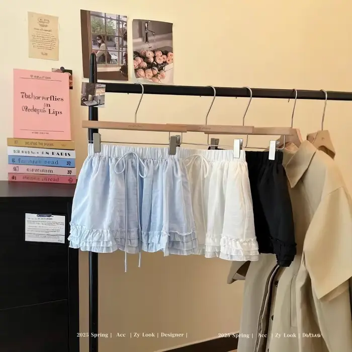 Jupe courte trapèze style doux avec ceinture et dentelle pour femme