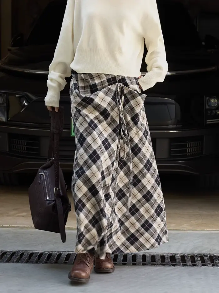 Demi-jupe asymétrique à motif Haig contrasté pour femmes, mode rétro, reflets, haut sens du design,