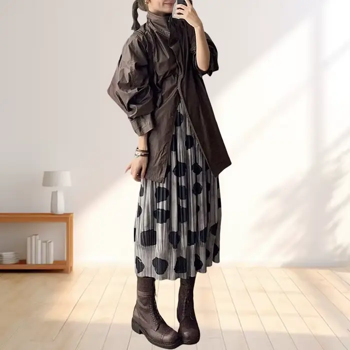 Miyake – demi-jupe plissée noire à pois pour femmes